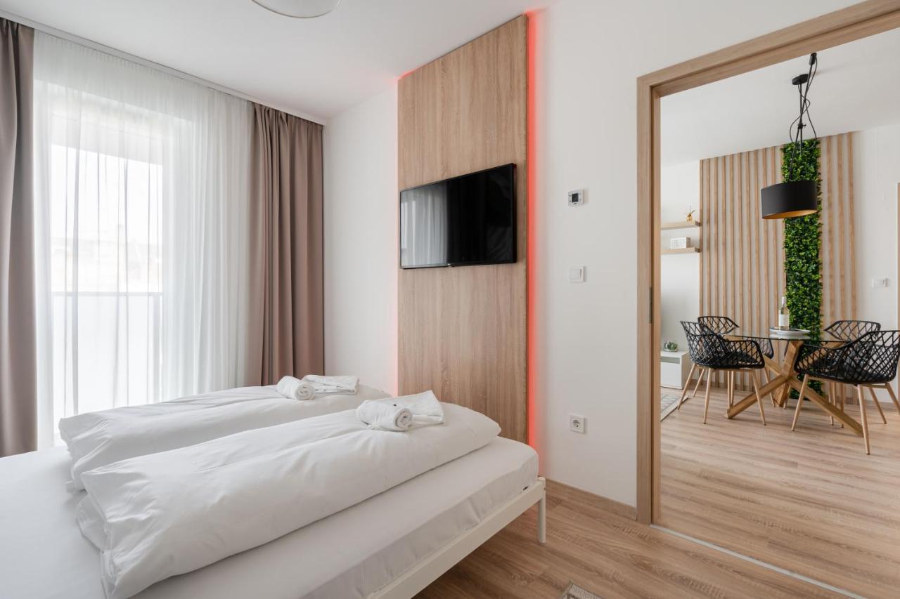 Westside River Apartment Budapest Exterior photo