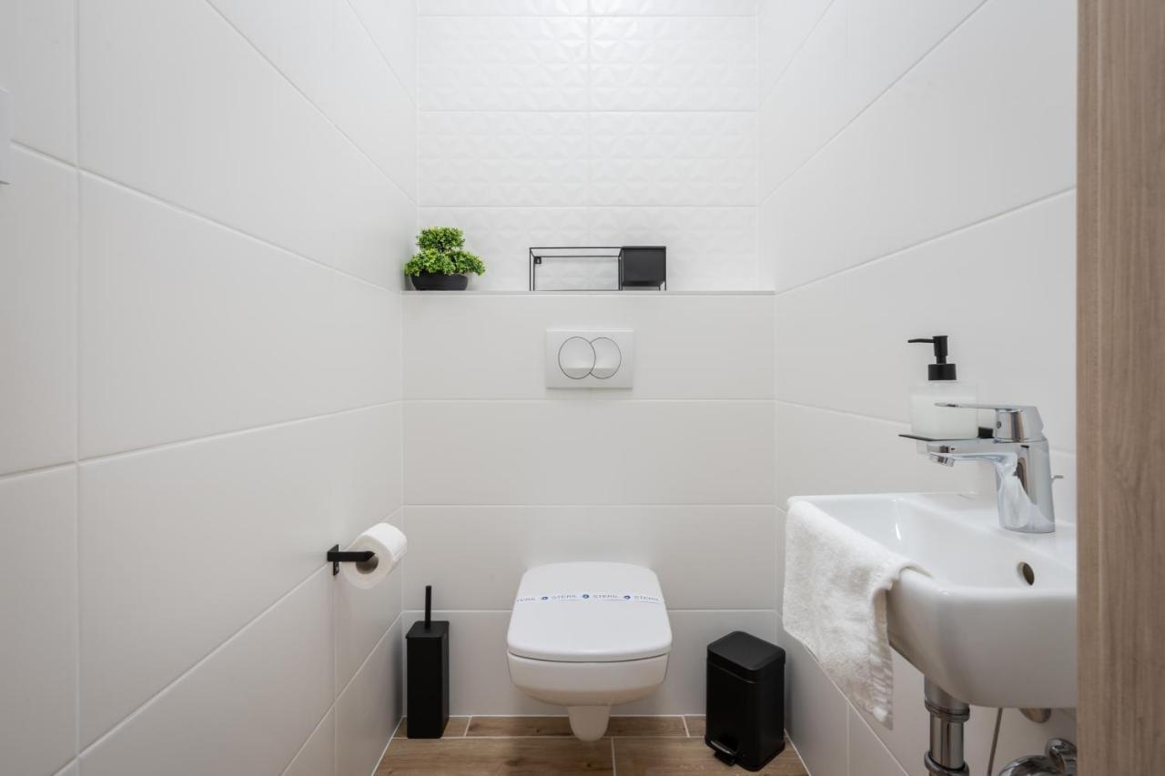Westside River Apartment Budapest Exterior photo